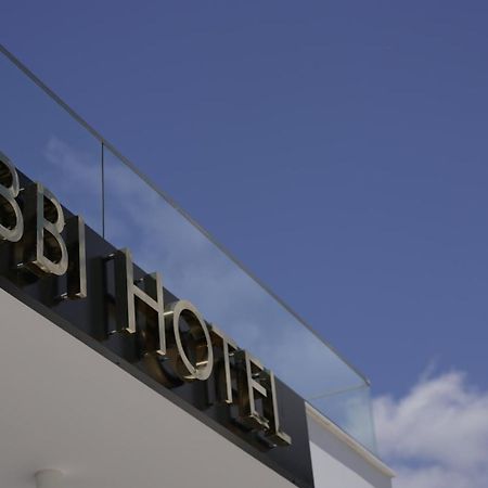 Ebbi Hotel Dhërmi エクステリア 写真